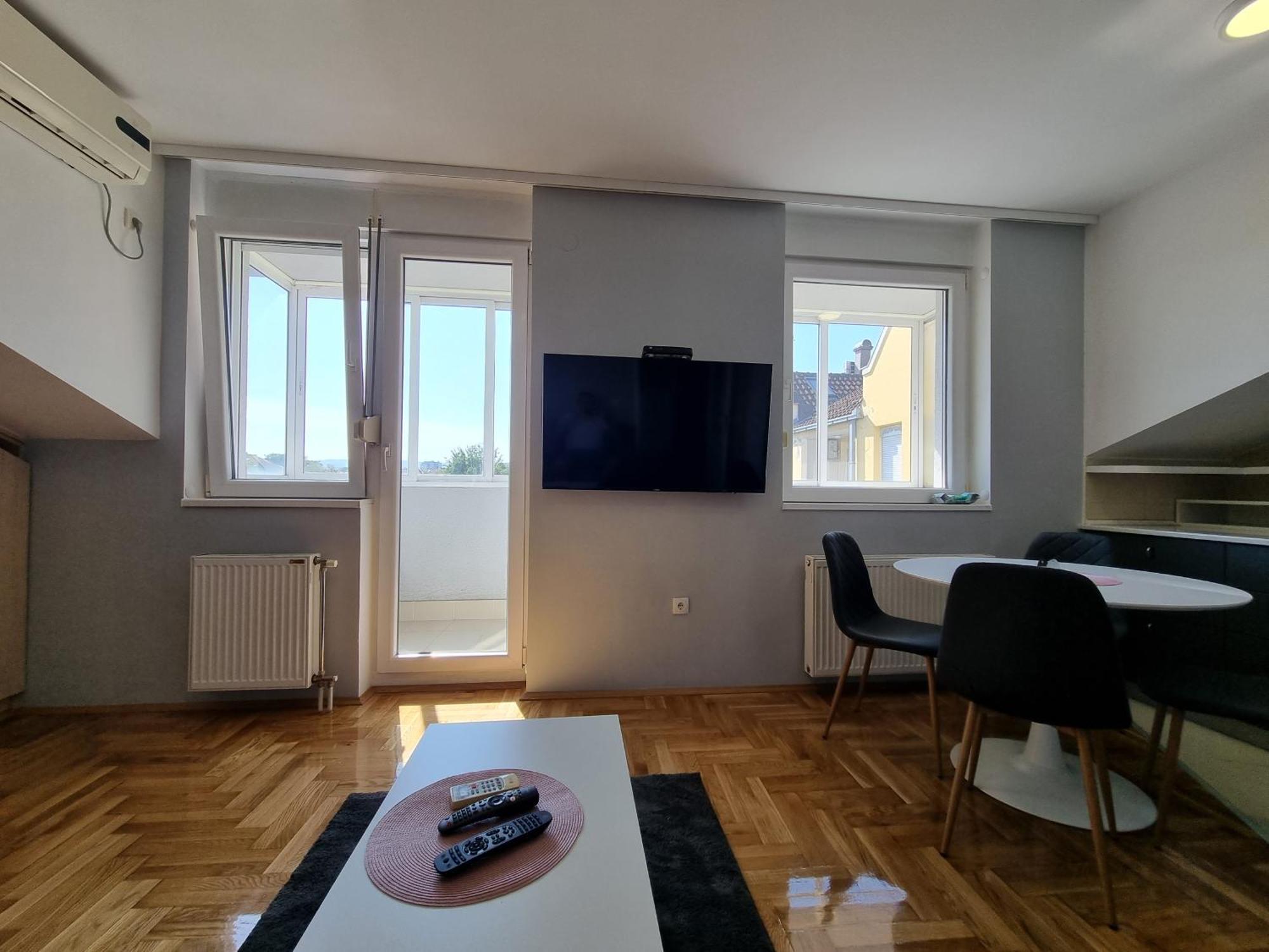 Likehome Life - Novi Sad Stevana Sremca Extérieur photo